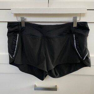 Lululemon Speed Up 2.5" Running Shorts w Frill Design Black Silver Trim Sz 8